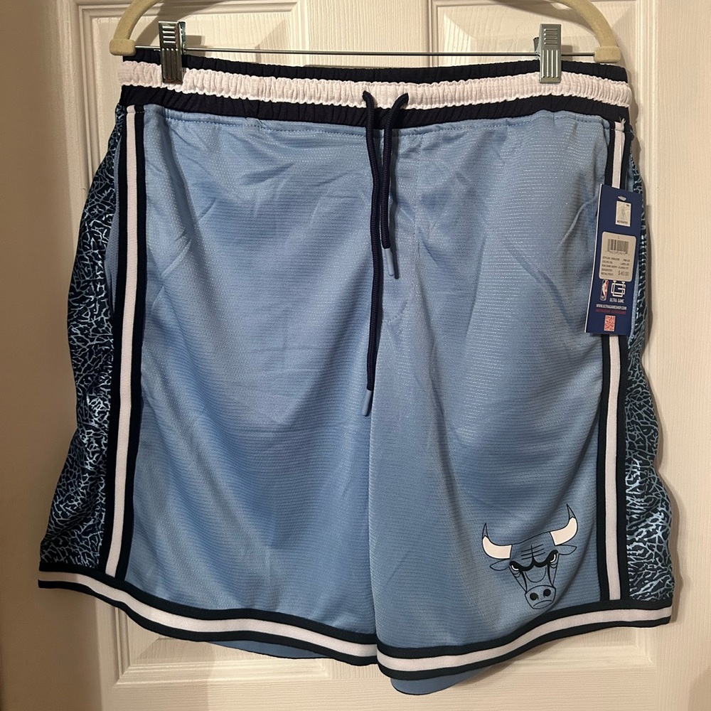 NWT Ultragame NBA Chicago Bulls Men's Large Basketball Shorts at Knee Athletic